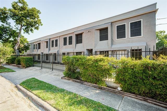 Building Photo - 4040 Brown St