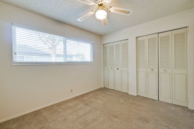 Building Photo - 2 Bedroom Condo Style Unit in South San Jo...