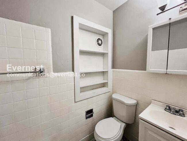 Building Photo - 4551 Manila Dr