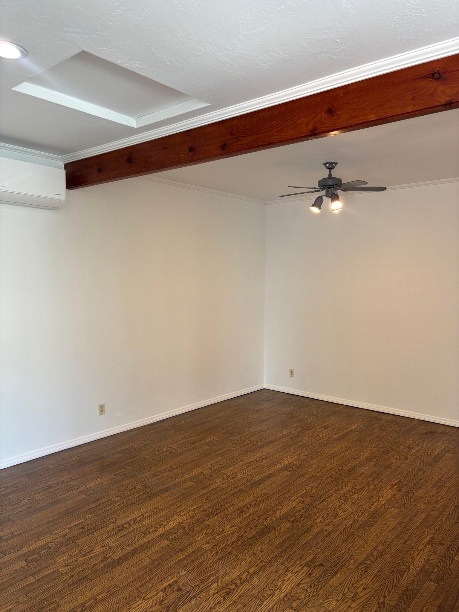 Building Photo - 217 S Camden Dr