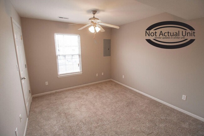 Building Photo - 3922 Snowy Owl Dr