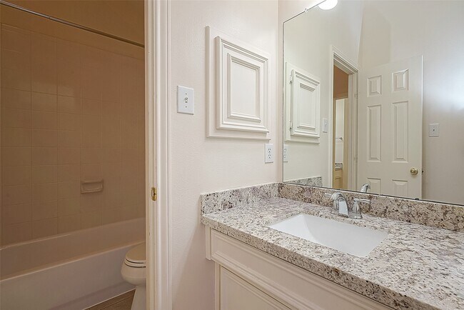 Building Photo - 21411 Willow Glade Dr