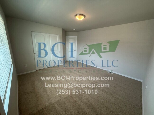 Building Photo - Welcome home to this Brand New 4 Bedroom h...