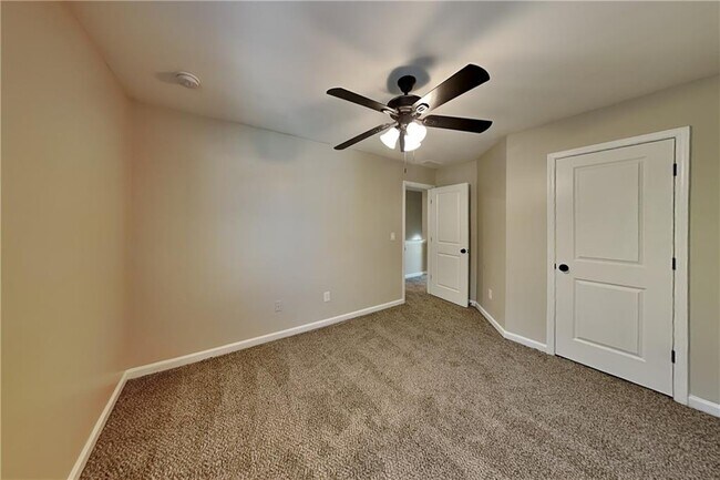 Building Photo - 4826 Clarkstone Dr