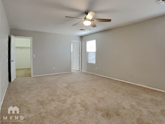 Building Photo - 11529 W Flores Dr