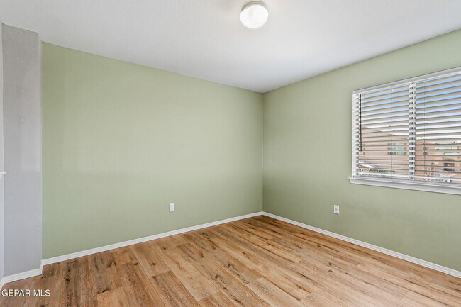 Building Photo - 14260 Bluesky Point Ct