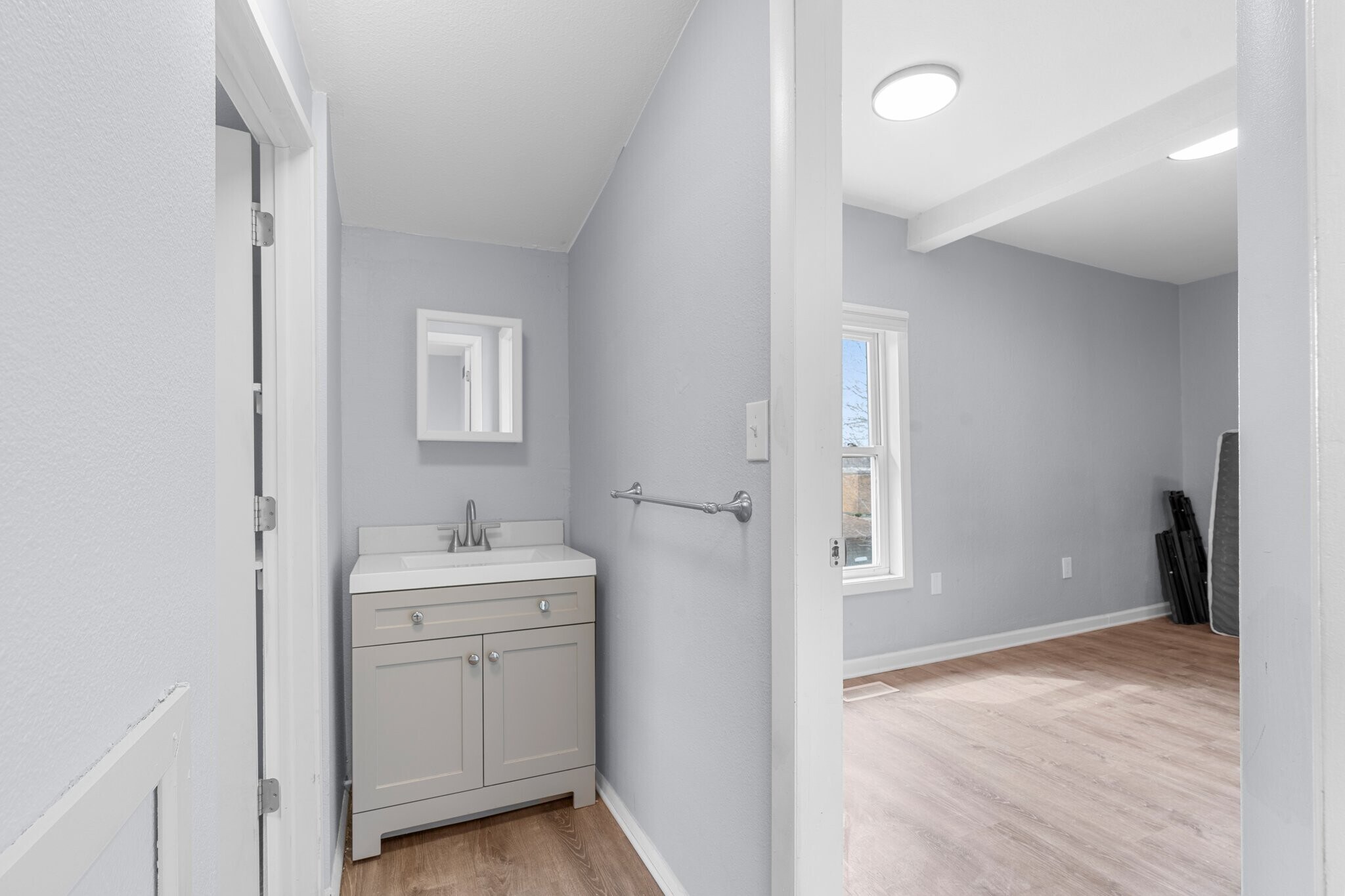 Building Photo - 404 N Superior St