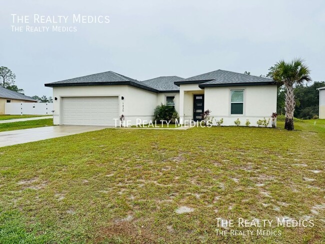 Building Photo - Stunning 4 Bedroom, 2 Bathroom Home in Poi...