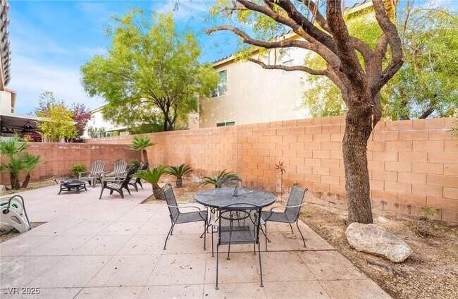 Building Photo - 10953 Toscano Gardens St