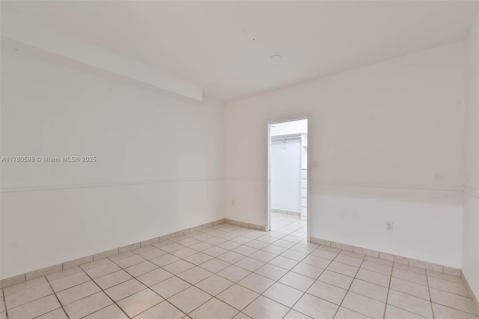Building Photo - 4576 SW 139th Ct