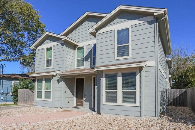 Building Photo - 1202 Morrow St