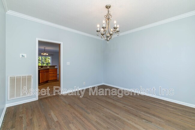 Building Photo - 1217 Dreamview Ln