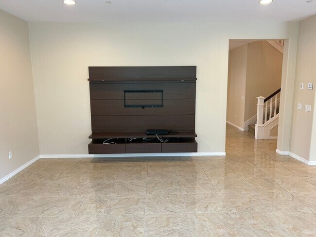 Building Photo - 3502 RAWLEY ST CORONA 92882 (5 BED / 3.5 B...