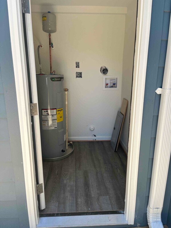 Building Photo - 2304 33rd Ave N