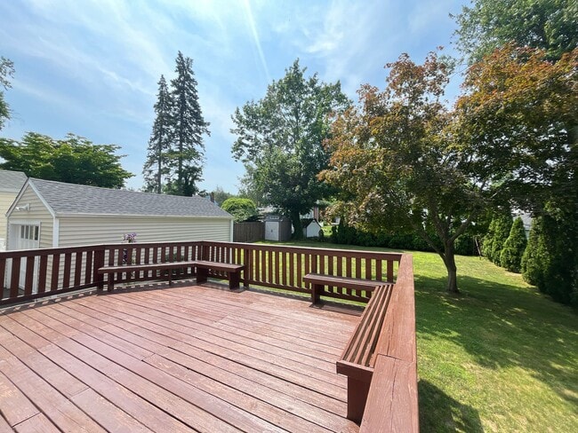 Building Photo - North Haven Single Family