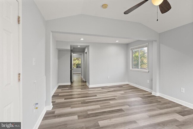 Building Photo - 4435 Flintstone Rd