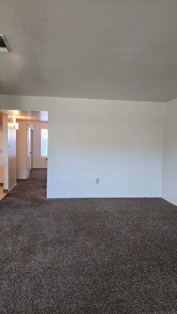 Building Photo - 7008 N Half Moon Dr