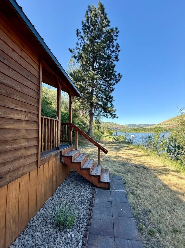 Building Photo - Fully Furnished Riverfront Cabin on the Clearwater River – Move-In Ready!