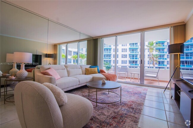 Building Photo - 5151 Collins Ave