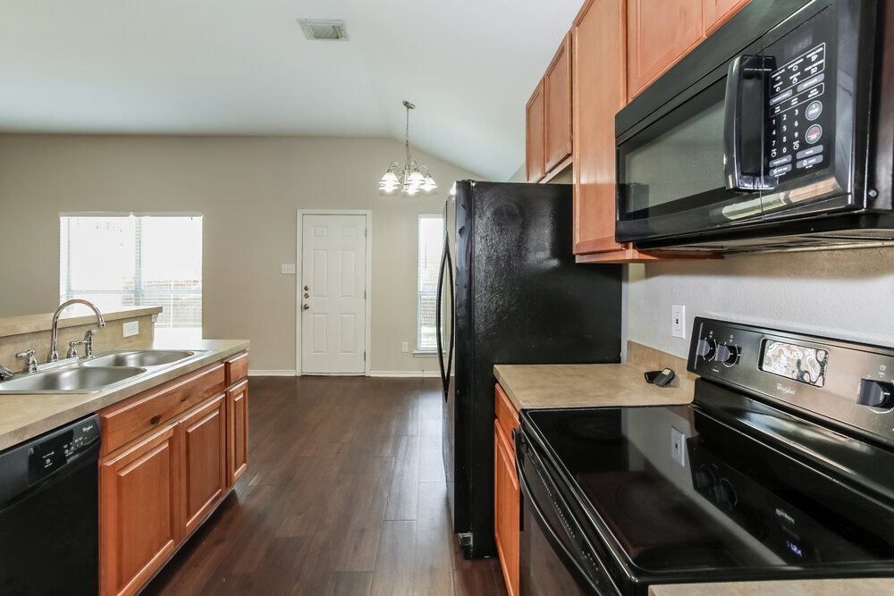 Building Photo - 6552 Manitoba St