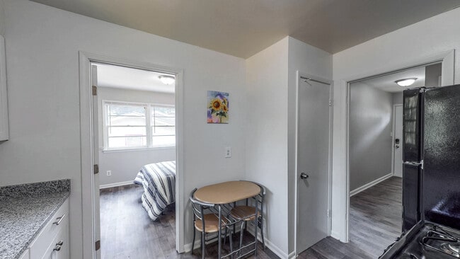 Building Photo - 160 Kittrell Dr SW