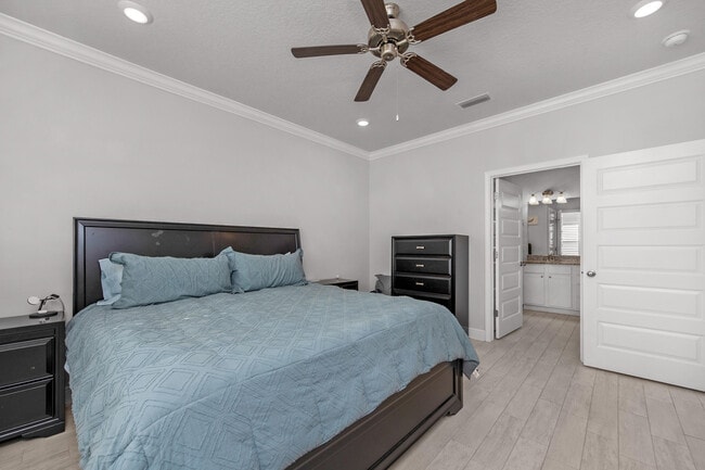 Building Photo - 382 Lightning Bug Ln