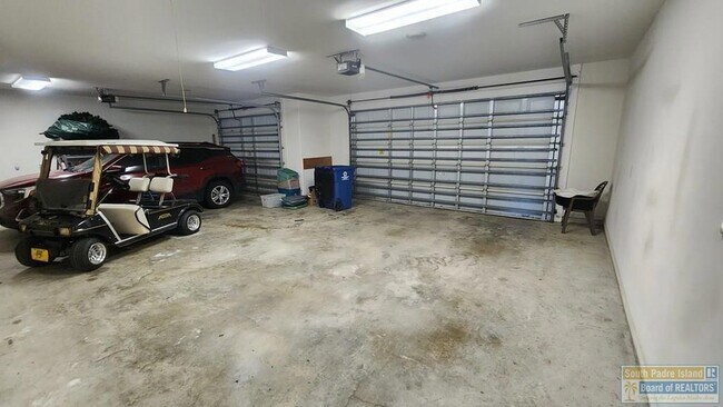 Building Photo - 15 Cypress Point Dr