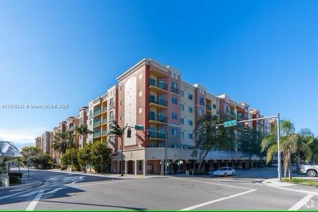 Building Photo - 6001 SW 70th St