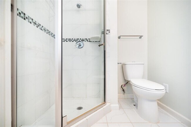 Building Photo - 4914 Cheena Dr