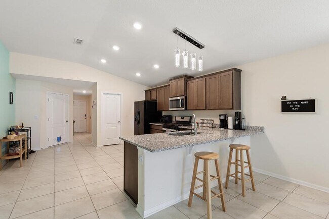 Building Photo - 86186 Mainline Rd