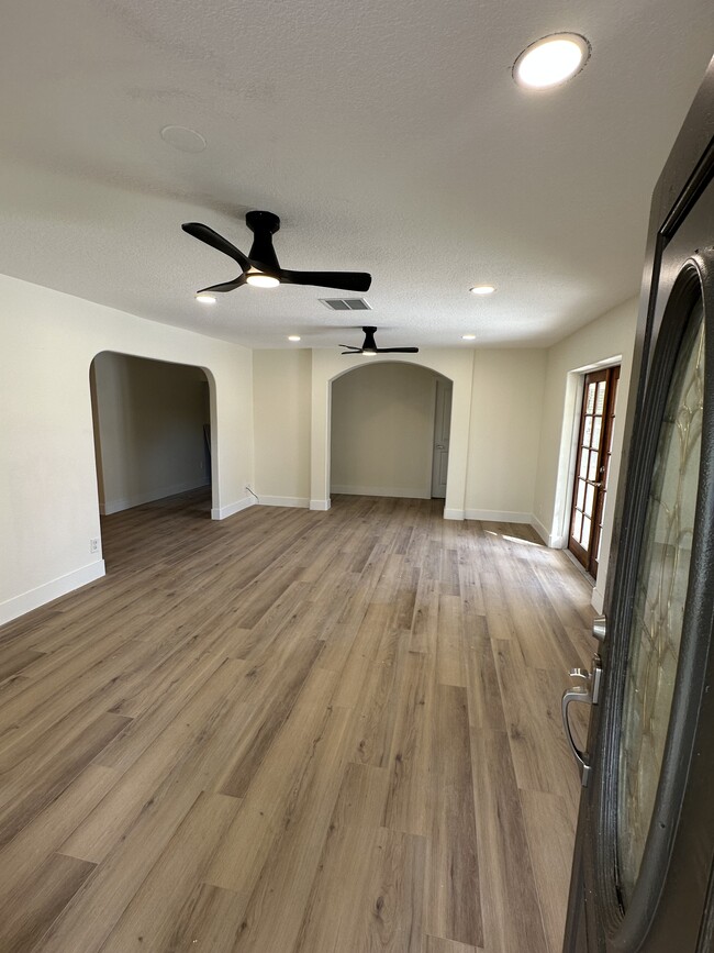 Building Photo - 3111 W Spruce St