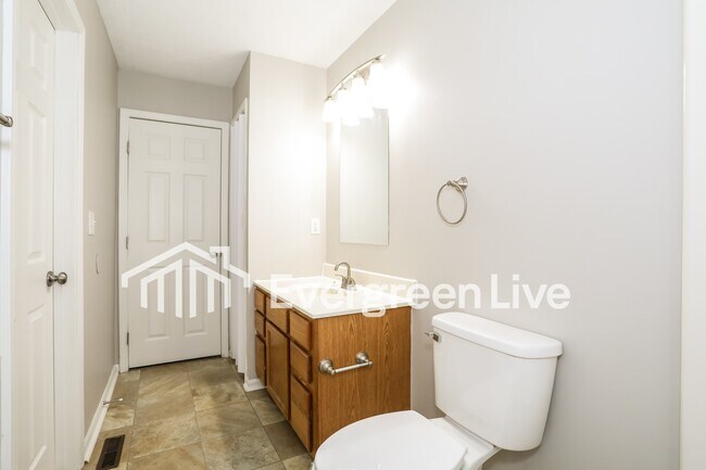 Building Photo - 34 Timberline Ct