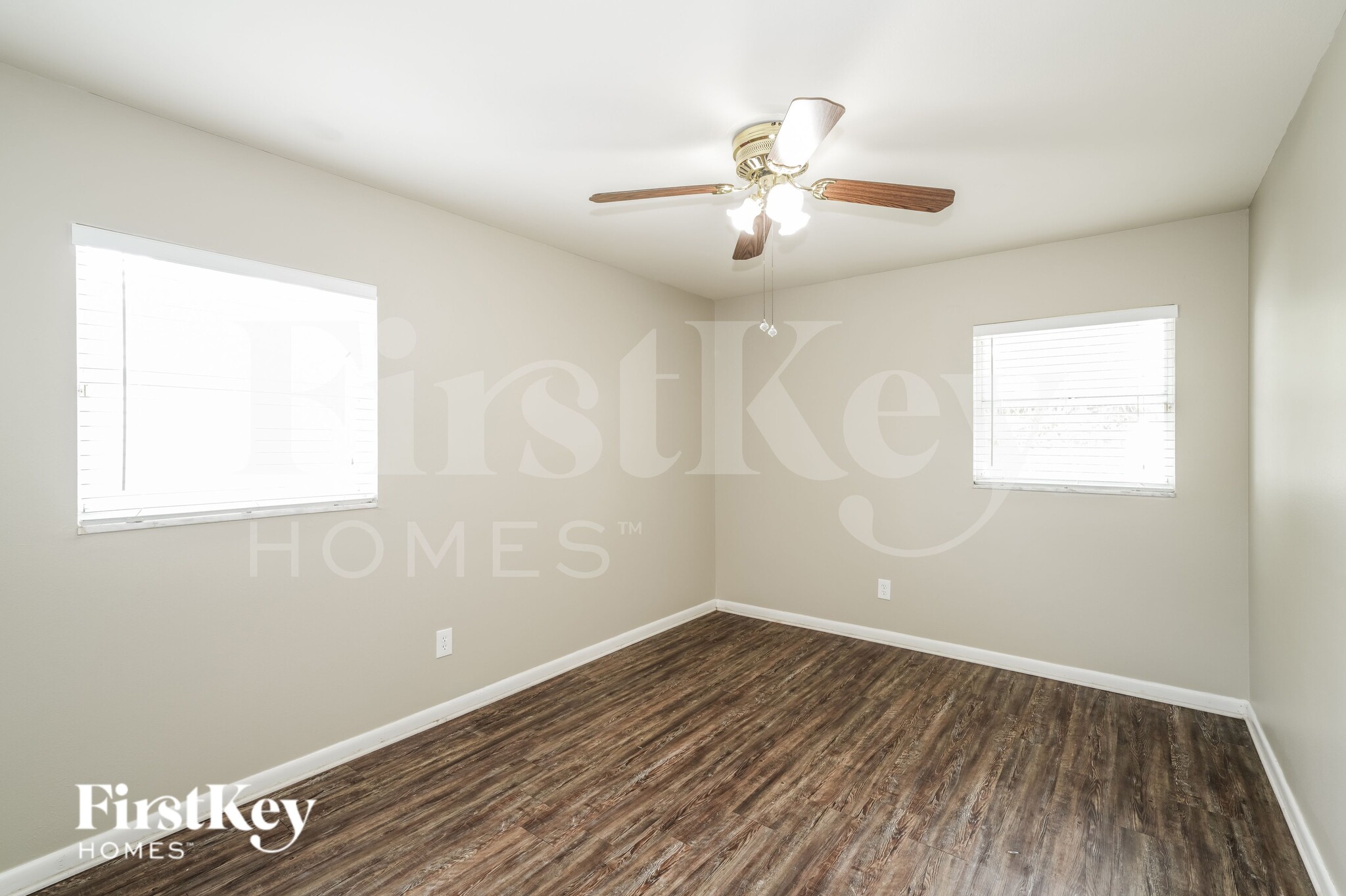 Building Photo - 6807 S Cortez Ave