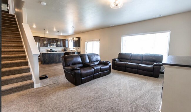 Building Photo - Beautiful 4 Bed, 2.5 Bath Home for Rent in Summerfield