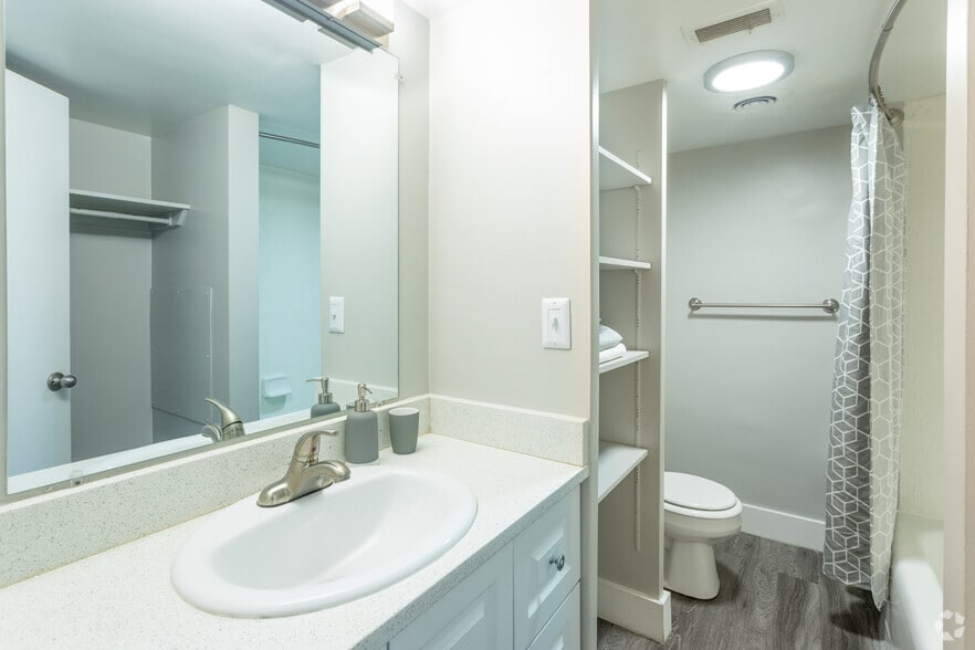 1-Bedroom - 400 Maynard