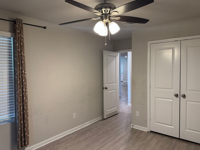 Building Photo - 12702 Mirecourt Wy
