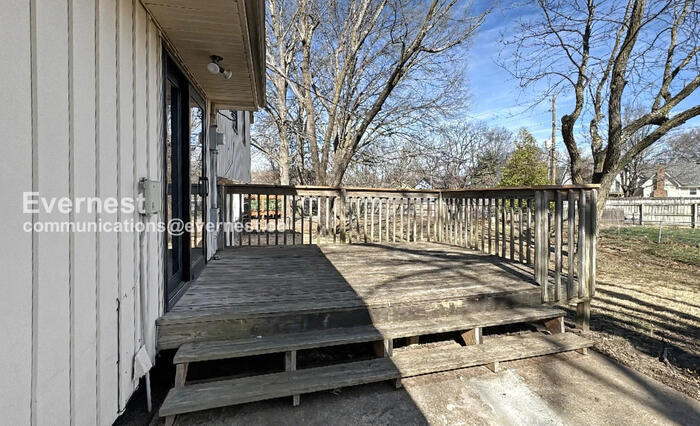 Building Photo - 16008 W 151st Terrace