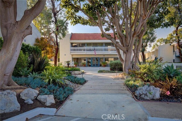 Building Photo - 824 Camino Real