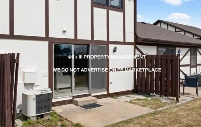 Building Photo - 1107 Jeff Cir