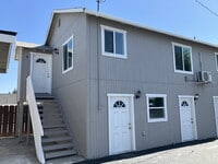 Building Photo - Now Leasing – Fully Renovated 1 Bed / 1 Ba...