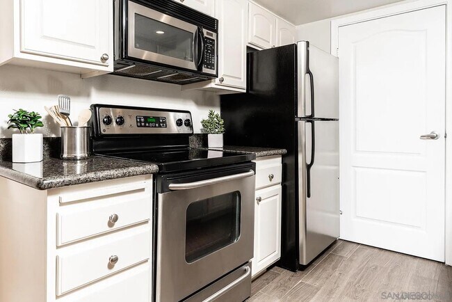 Building Photo - 12007 Alta Carmel Ct