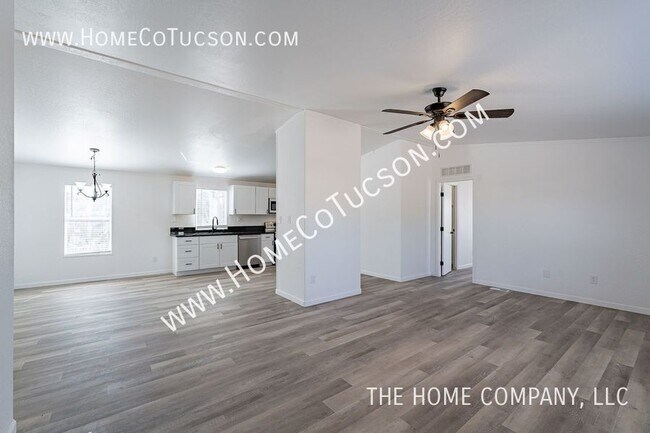 Building Photo - 2628 N Fontana Ave