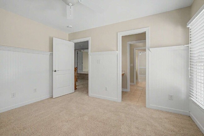 Building Photo - Spacious and Move-in Ready 4-Bedroom in Cary!