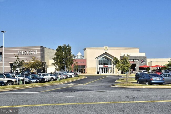 Building Photo - 2155 Scotts Crossing Ct