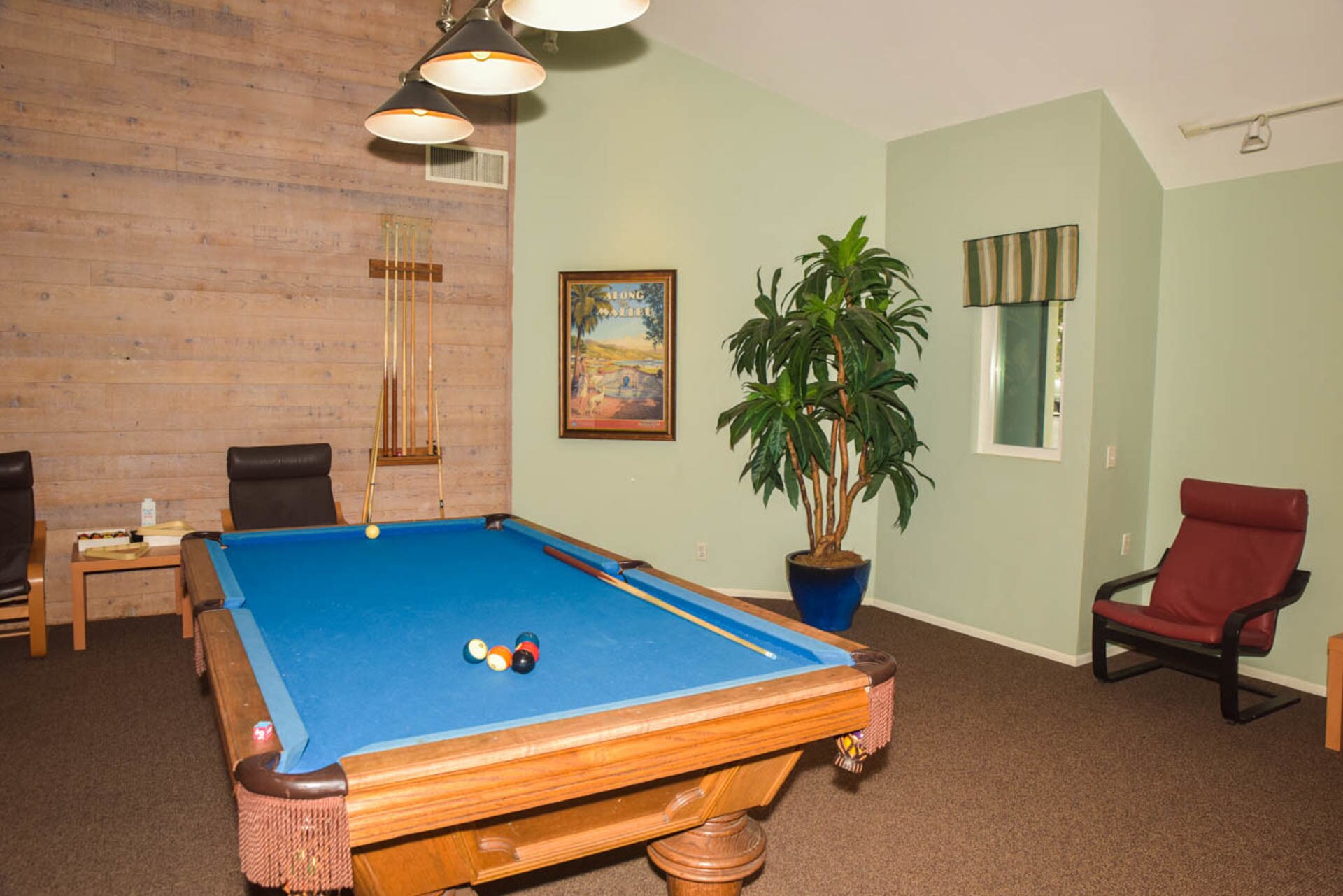 Perfect for a fun get-together with friends! - 6000 Bixby Village Dr