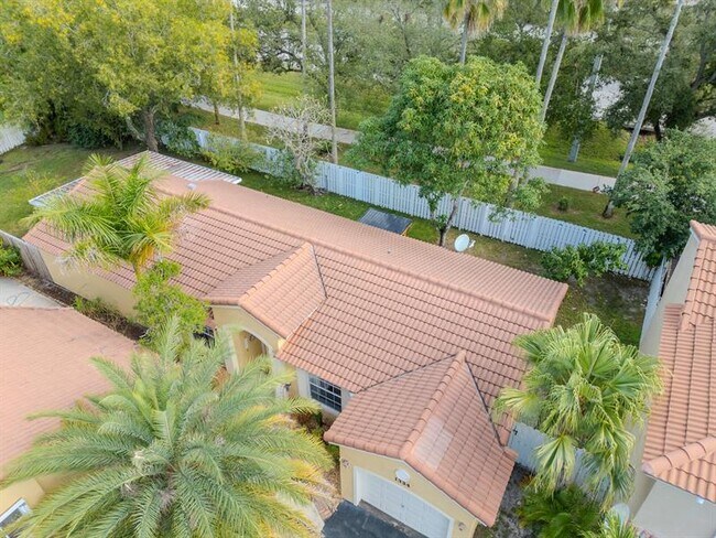 Building Photo - 1334 NW 125th Terrace