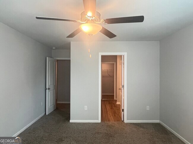 Building Photo - 431 Camella Cir