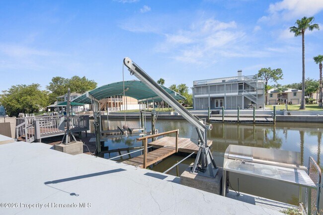 Building Photo - 7637 Hatteras Dr