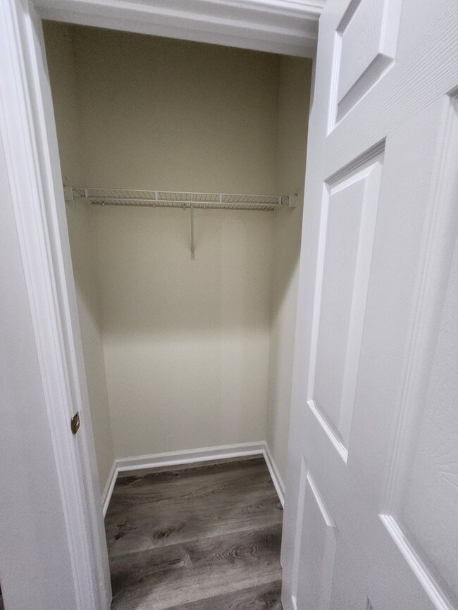 Building Photo - Refreshing Place to Create Memories w/Master on the Main!