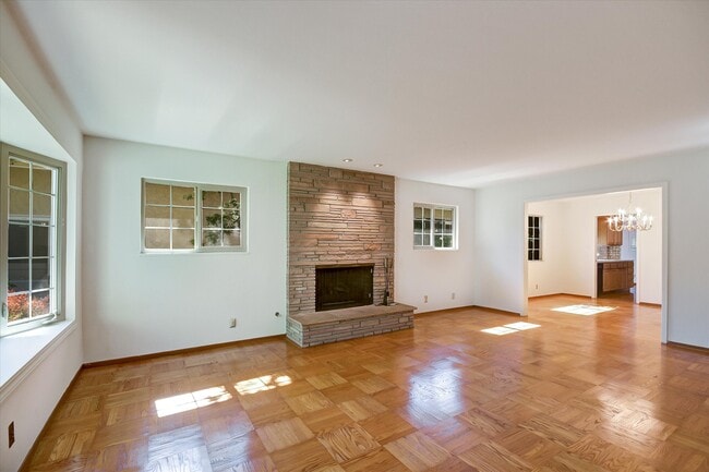 Building Photo - 1516 Whipple Ave